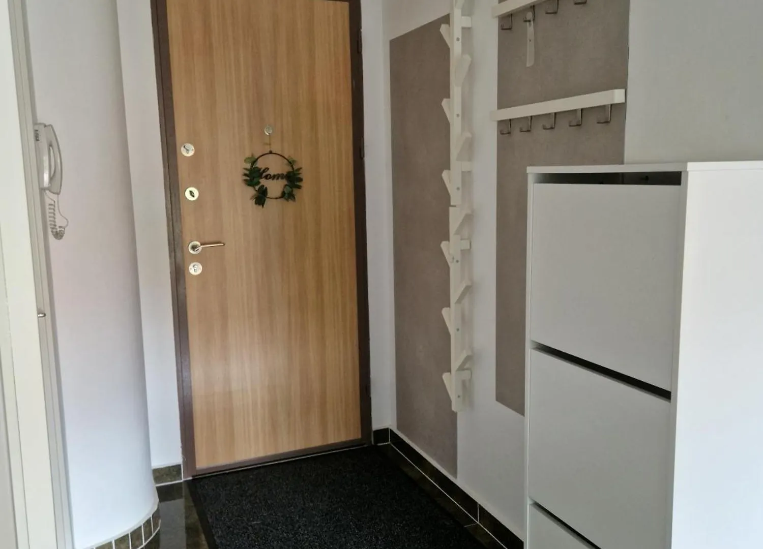 Apartament In Otopeni 0*,